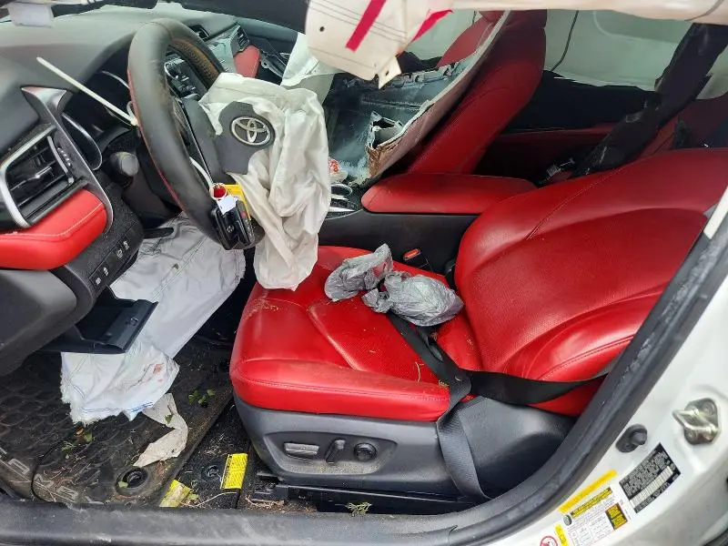 2019 TOYOTA CAMRY XSE V6  