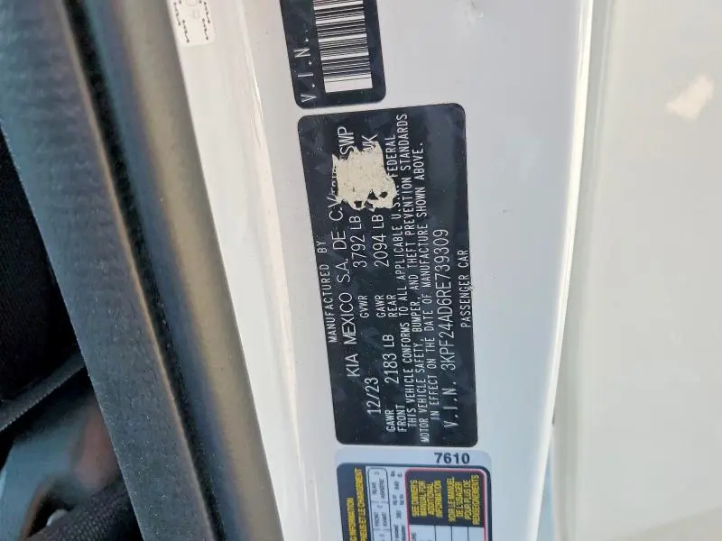 2024 KIA FORTE LXS  