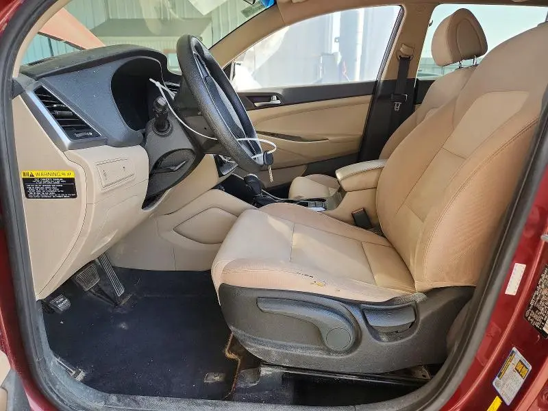 2016 HYUNDAI TUCSON SE  