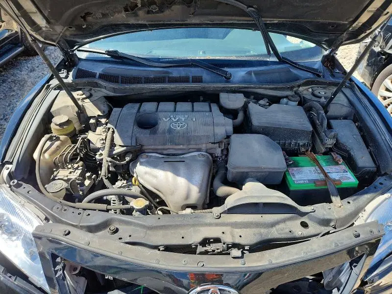 2010 TOYOTA CAMRY SE  