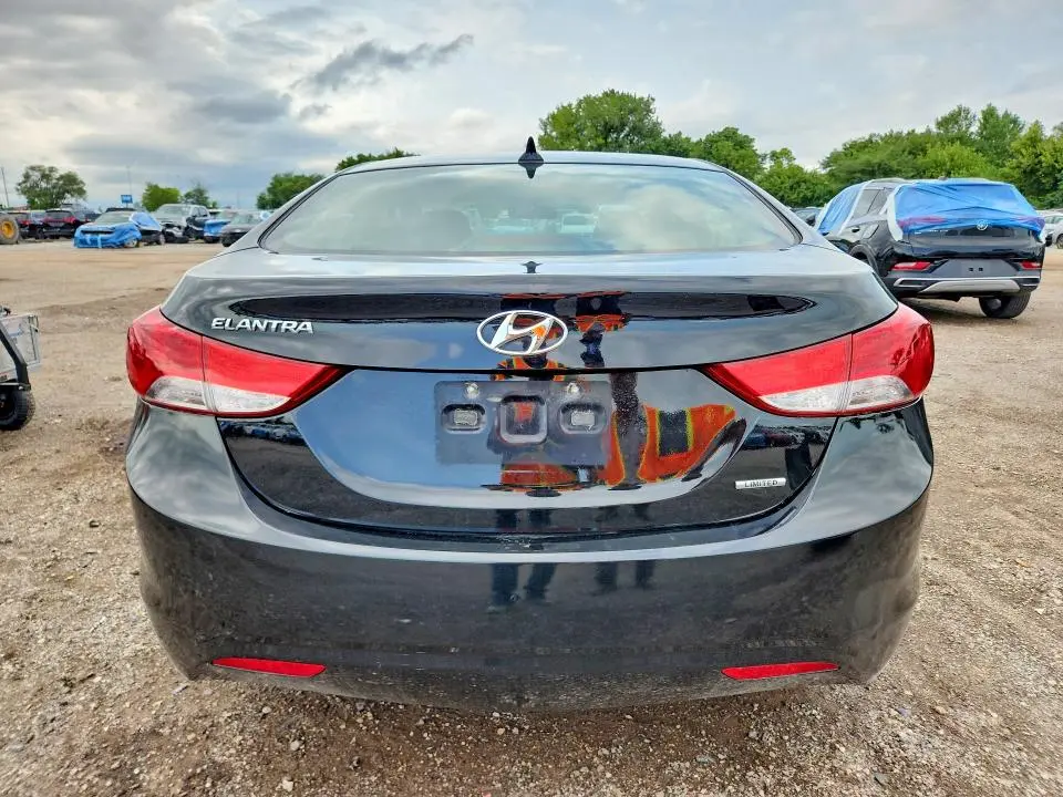 2011 HYUNDAI ELANTRA LIMITED  