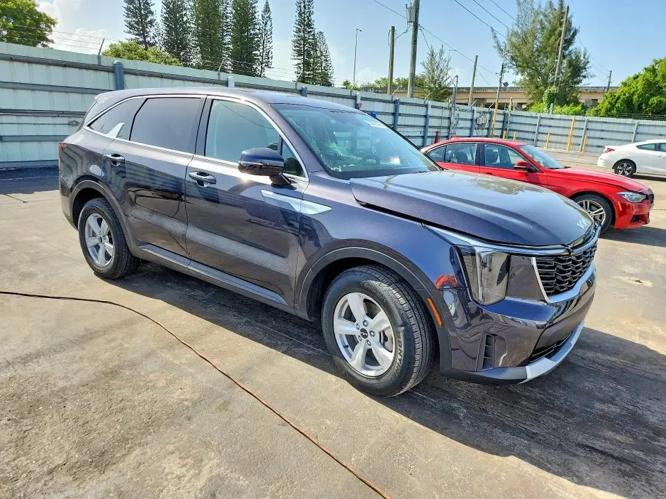 2025 KIA SORENTO LX  