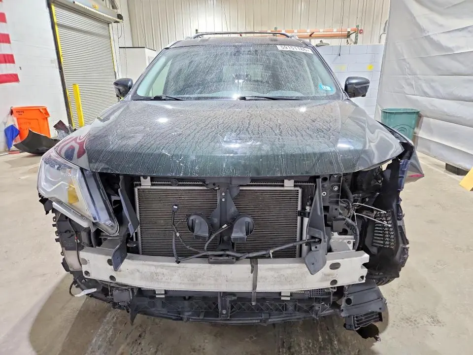 2019 NISSAN PATHFINDER SL  
