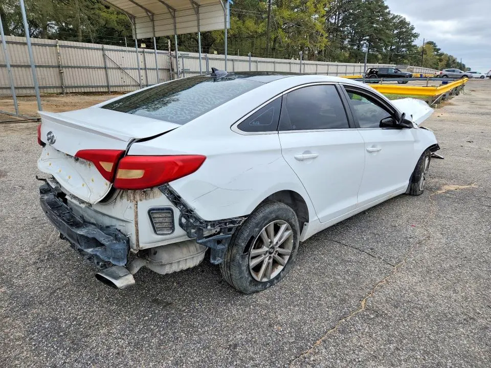 2016 HYUNDAI SONATA SE  
