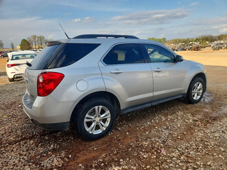 2011 CHEVROLET EQUINOX LT  