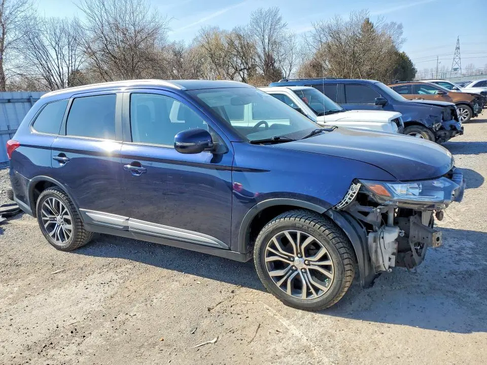 2016 MITSUBISHI OUTLANDER ES  