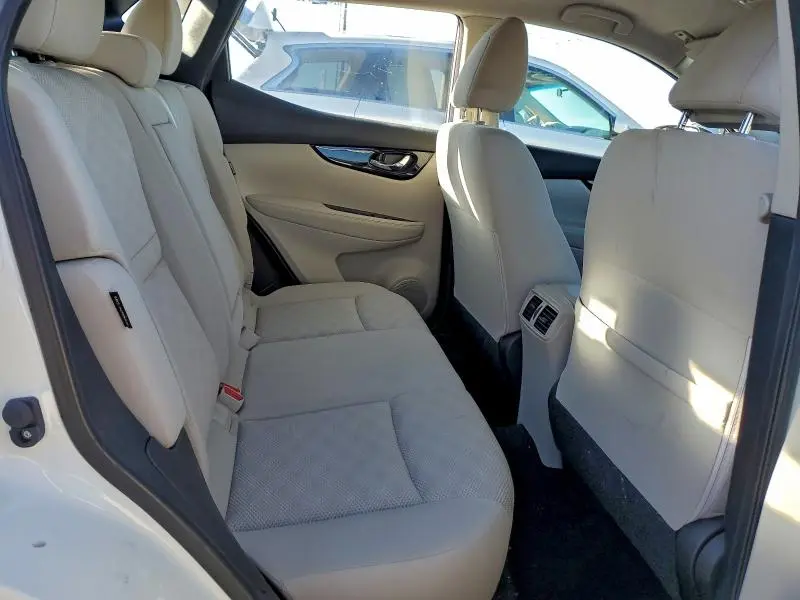 2022 NISSAN ROGUE SPORT SV  