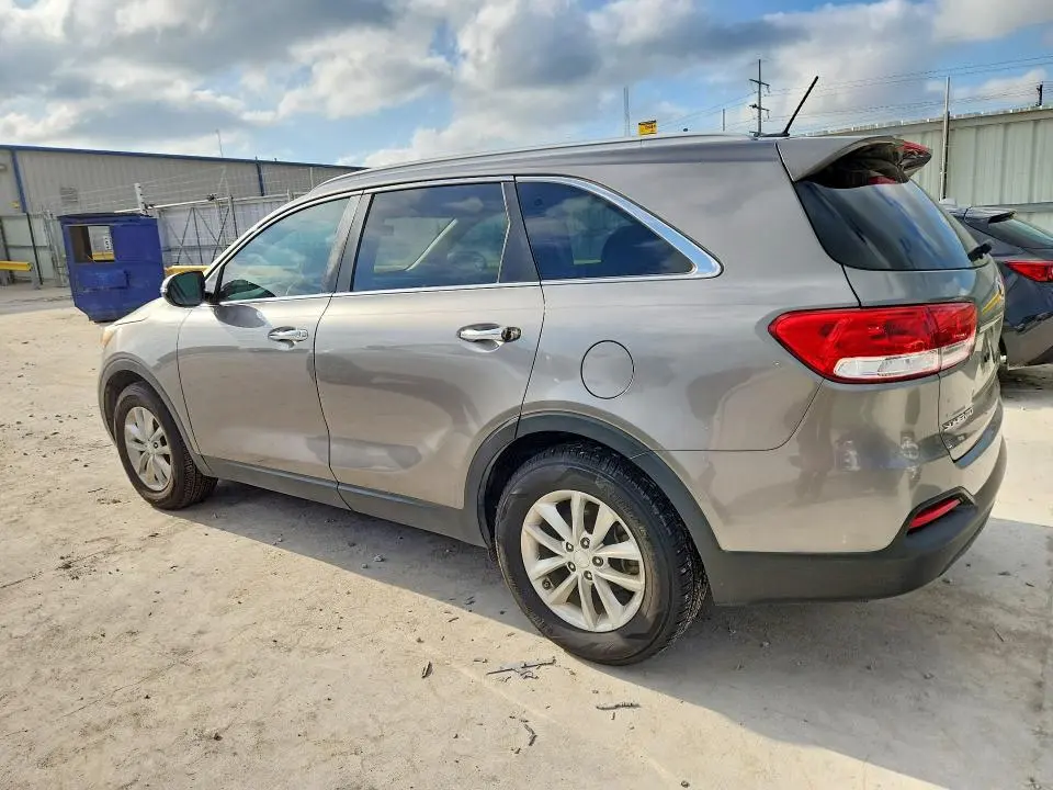 2017 KIA SORENTO LX V6  