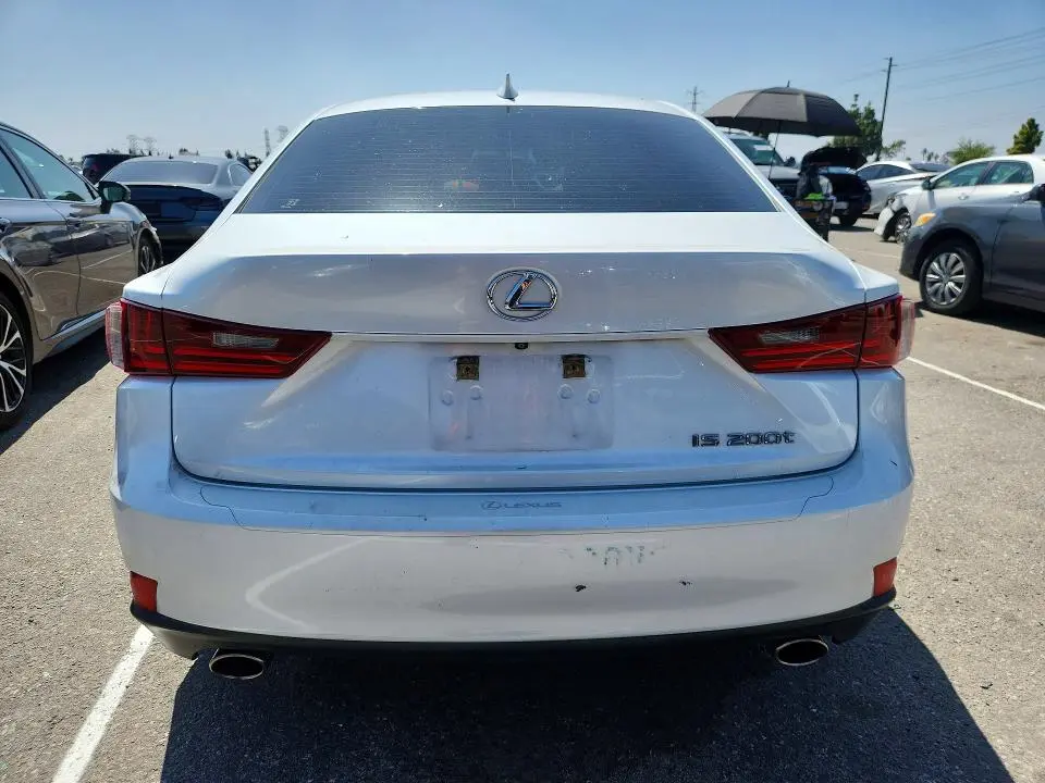 2016 LEXUS IS 200T  
