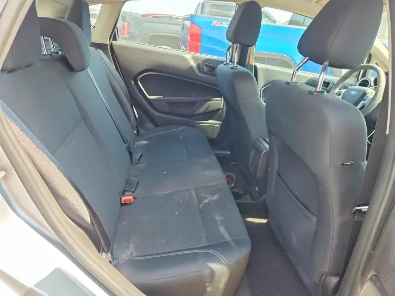 2018 FORD FIESTA SE  