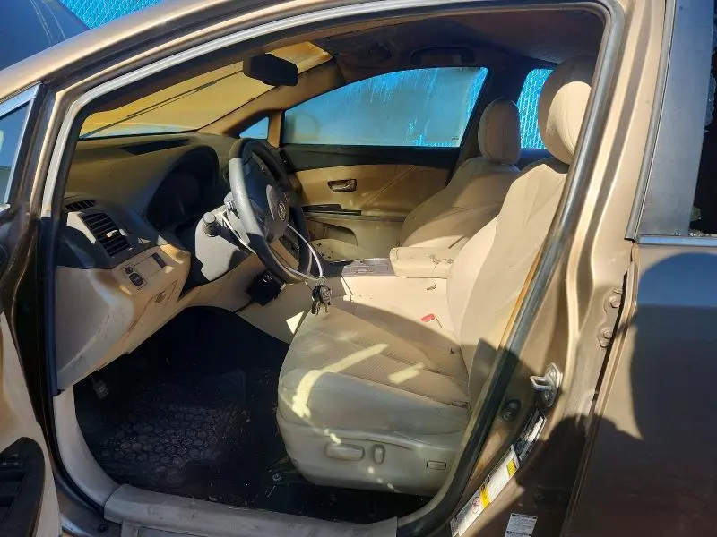 2011 TOYOTA VENZA AWD V6  