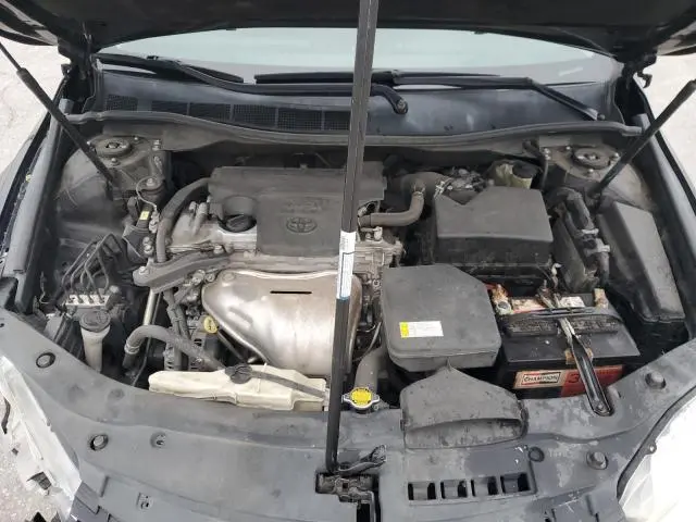 2015 TOYOTA CAMRY LE  