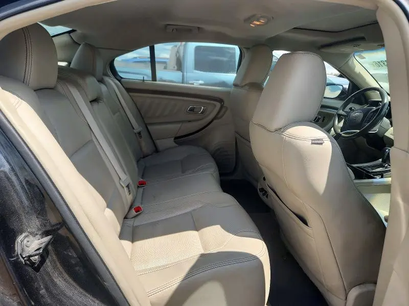 2010 FORD TAURUS LIMITED  
