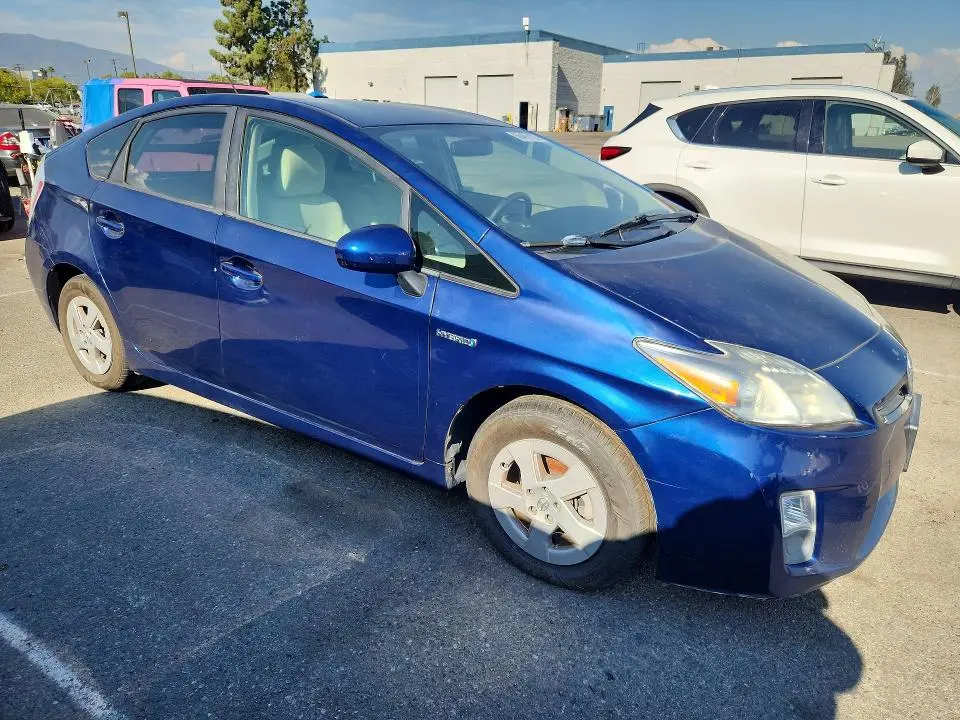 2011 TOYOTA PRIUS TWO  