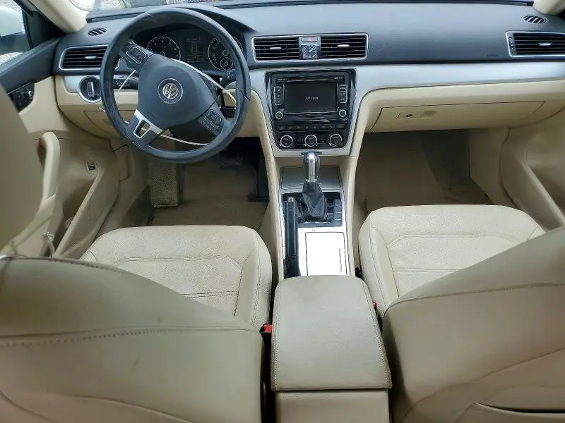 2012 VOLKSWAGEN PASSAT SE  