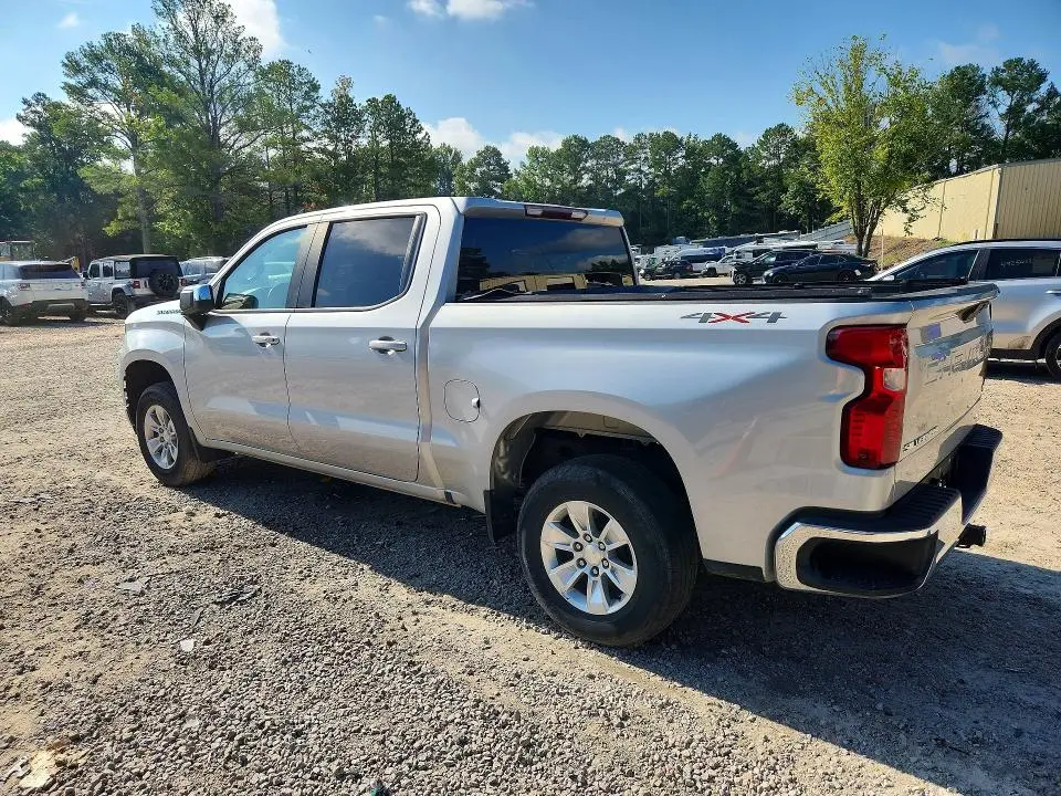 2021 CHEVROLET SILVERADO K1500 LT  