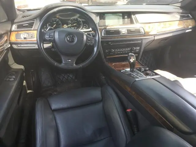 2014 BMW 750 XI  