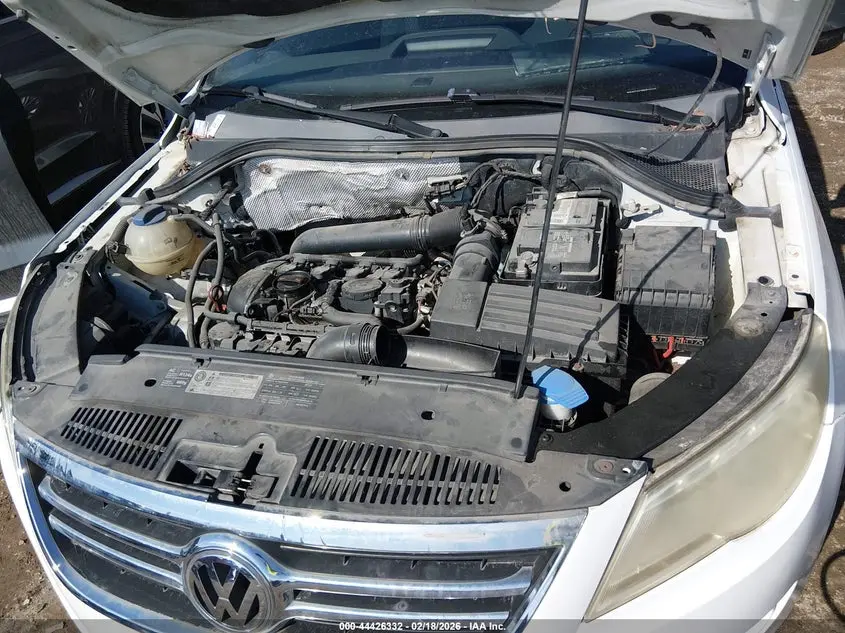 2011 VOLKSWAGEN TIGUAN S