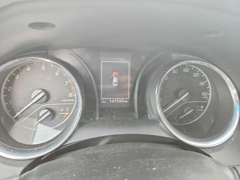 2019 TOYOTA CAMRY SE  