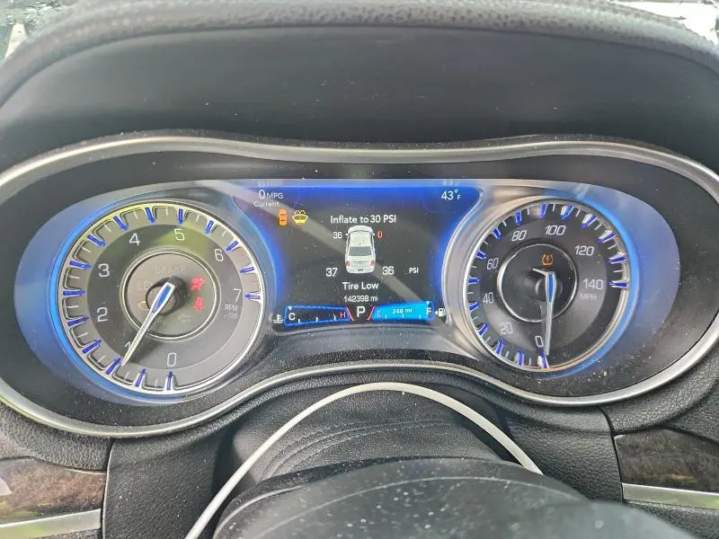 2019 CHRYSLER 300 LIMITED  