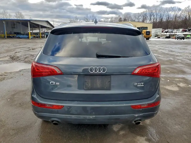 2011 AUDI Q5 PREMIUM  
