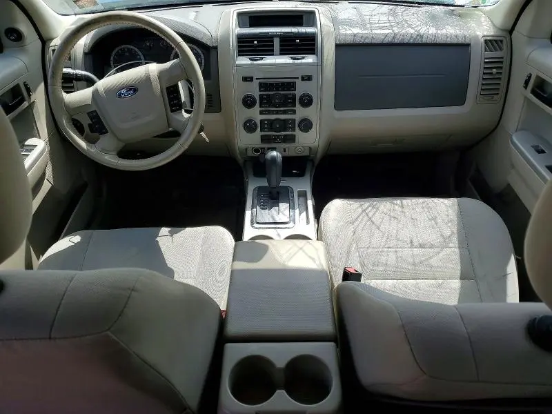 2011 FORD ESCAPE XLT  