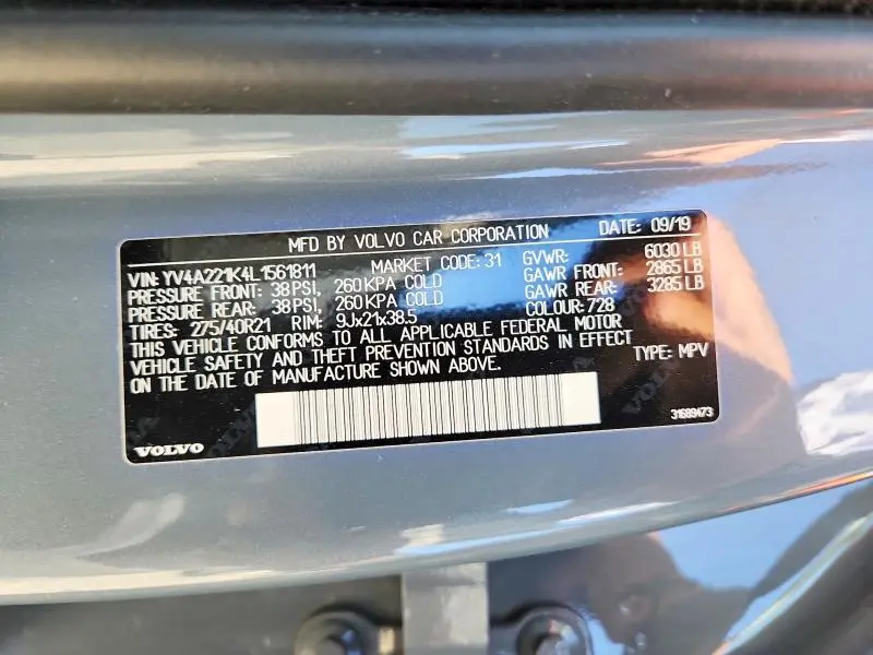 2020 VOLVO XC90 T6 MOMENTUM  