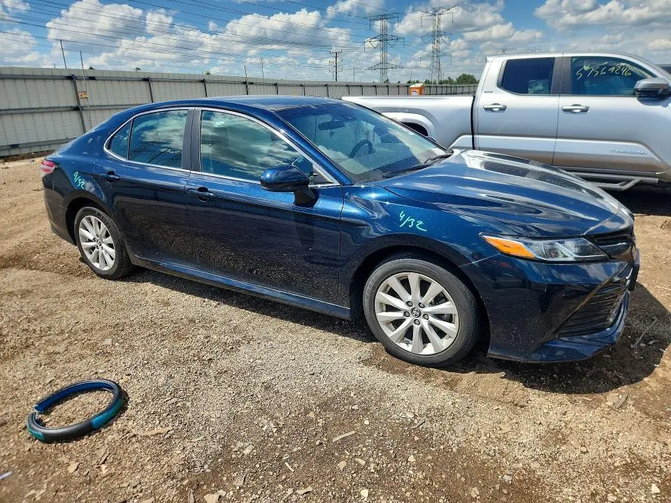 2018 TOYOTA CAMRY LE  