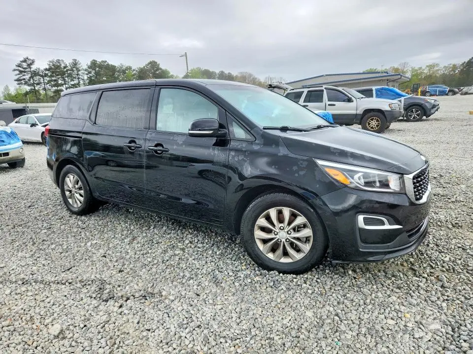 2019 KIA SEDONA LX  