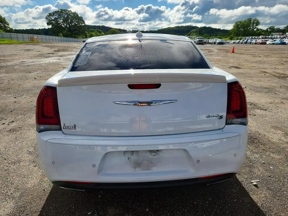 2018 CHRYSLER 300 S  