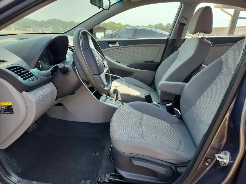 2012 HYUNDAI ACCENT GLS  