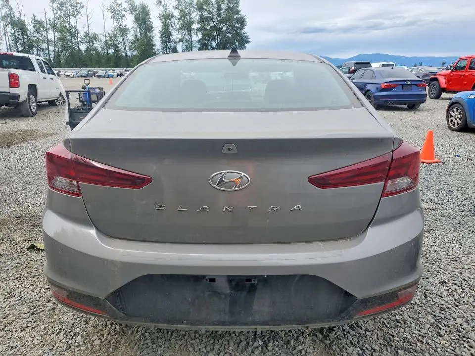 2020 HYUNDAI ELANTRA SEL  