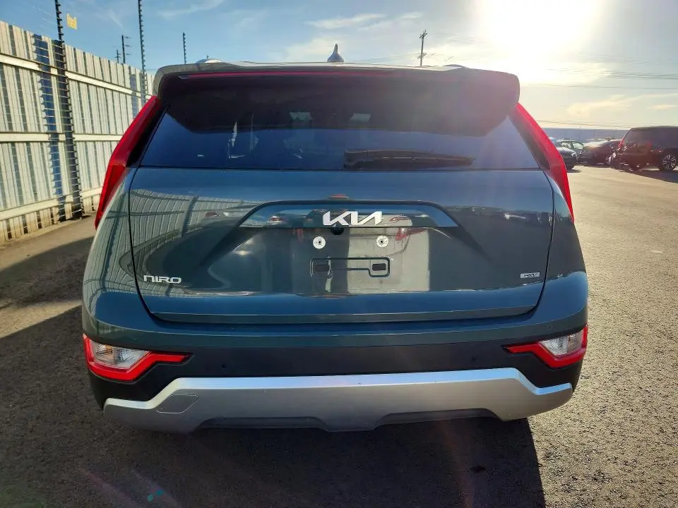 2024 KIA NIRO EX  