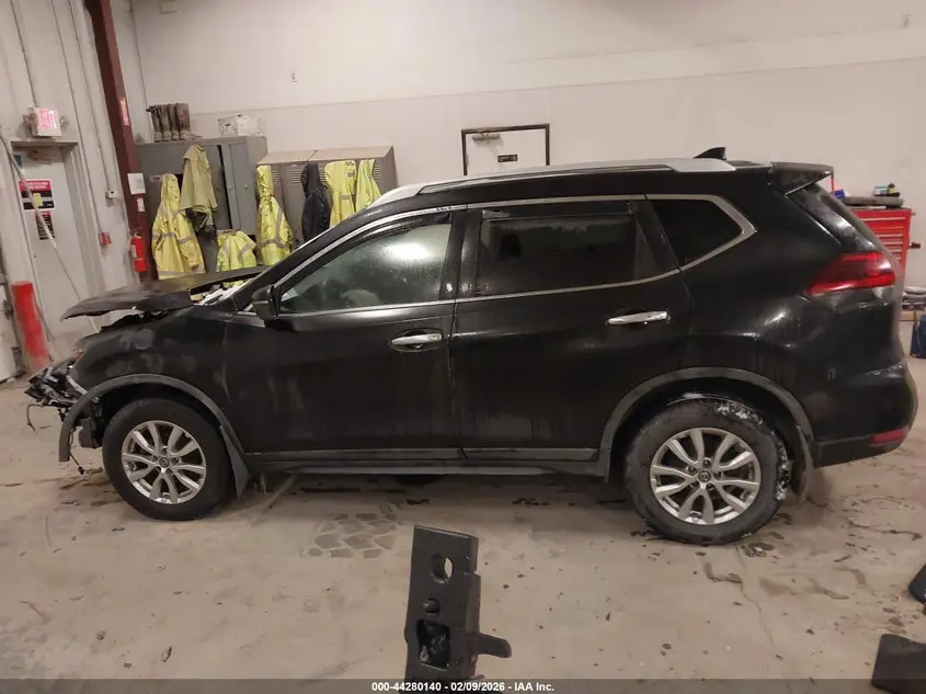 2019 NISSAN ROGUE S