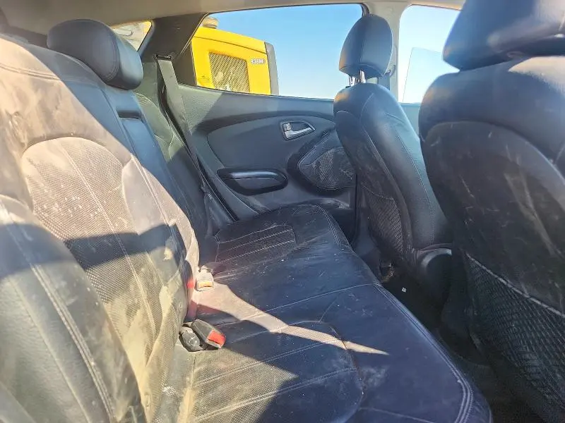 2010 HYUNDAI TUCSON LIMITED  