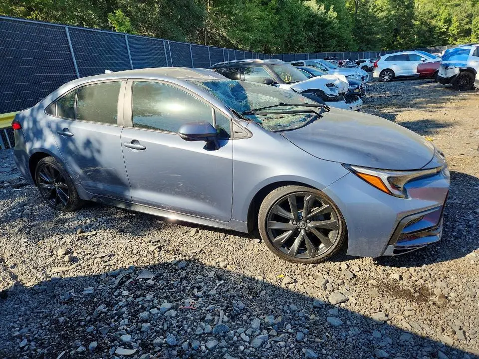 2024 TOYOTA COROLLA SE  