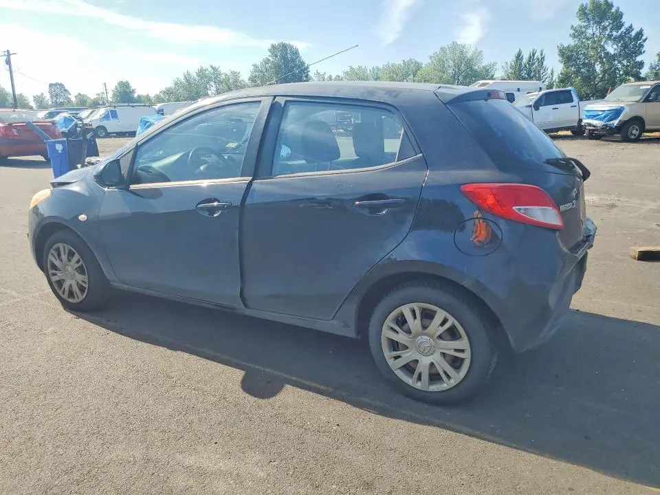 2013 MAZDA MAZDA2   