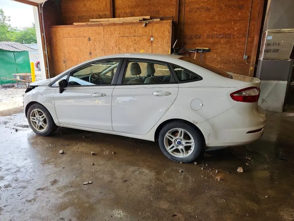 2018 FORD FIESTA SE  