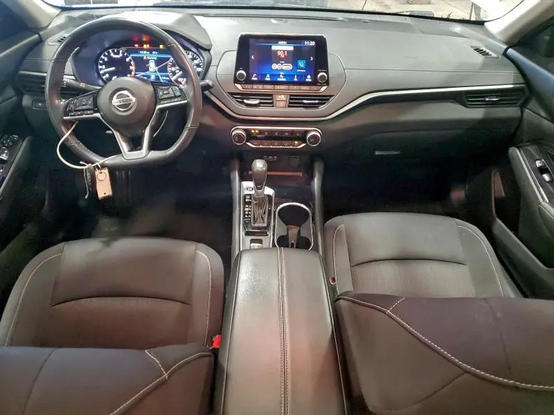 2022 NISSAN ALTIMA SV  