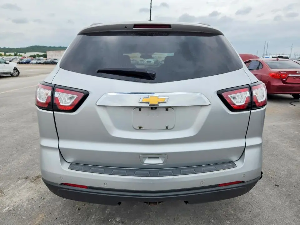 2015 CHEVROLET TRAVERSE LT  