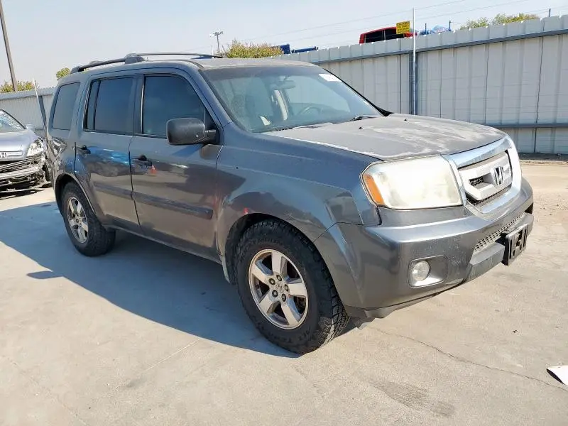 2011 HONDA PILOT LX  