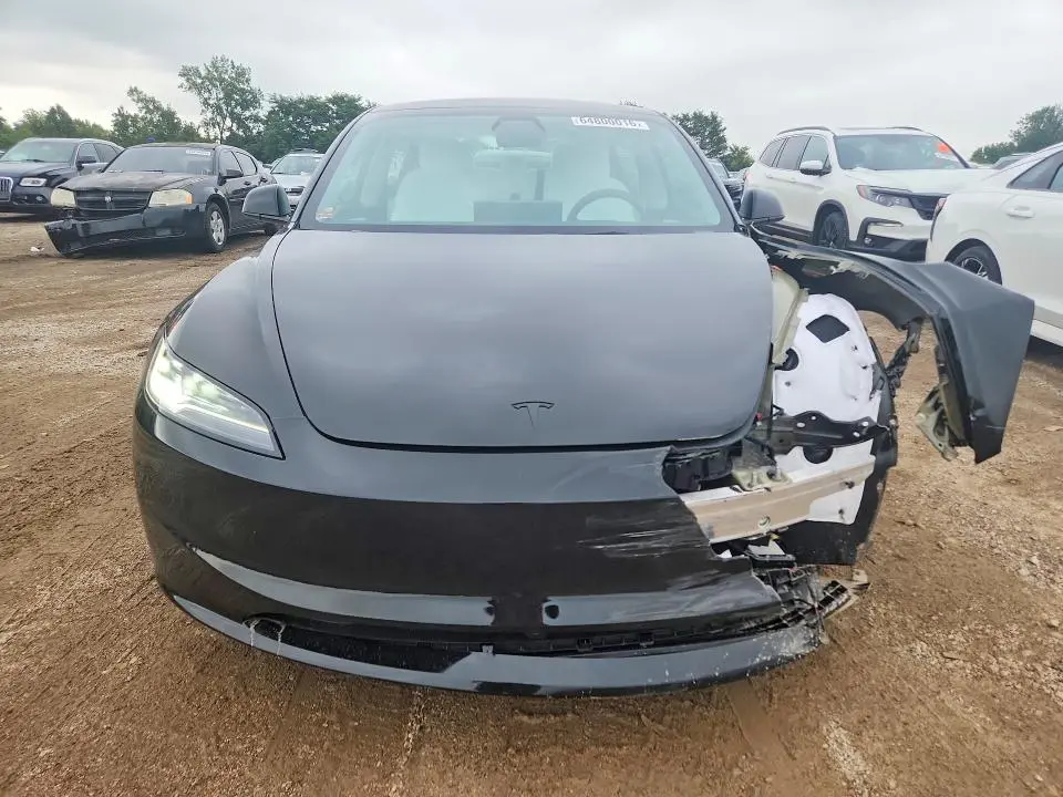 2026 TESLA MODEL 3   