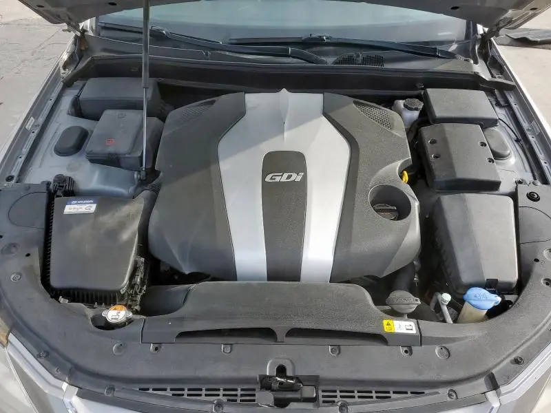 2013 HYUNDAI GENESIS 3.8L  