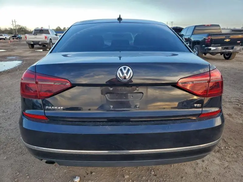 2019 VOLKSWAGEN PASSAT WOLFSBURG  