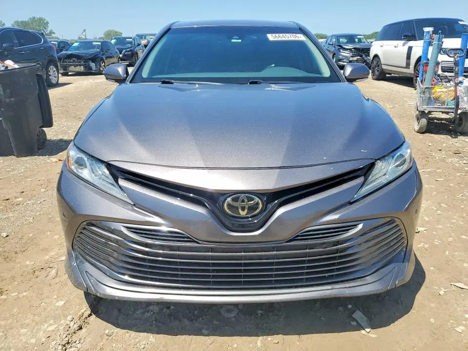 2018 TOYOTA CAMRY XLE  