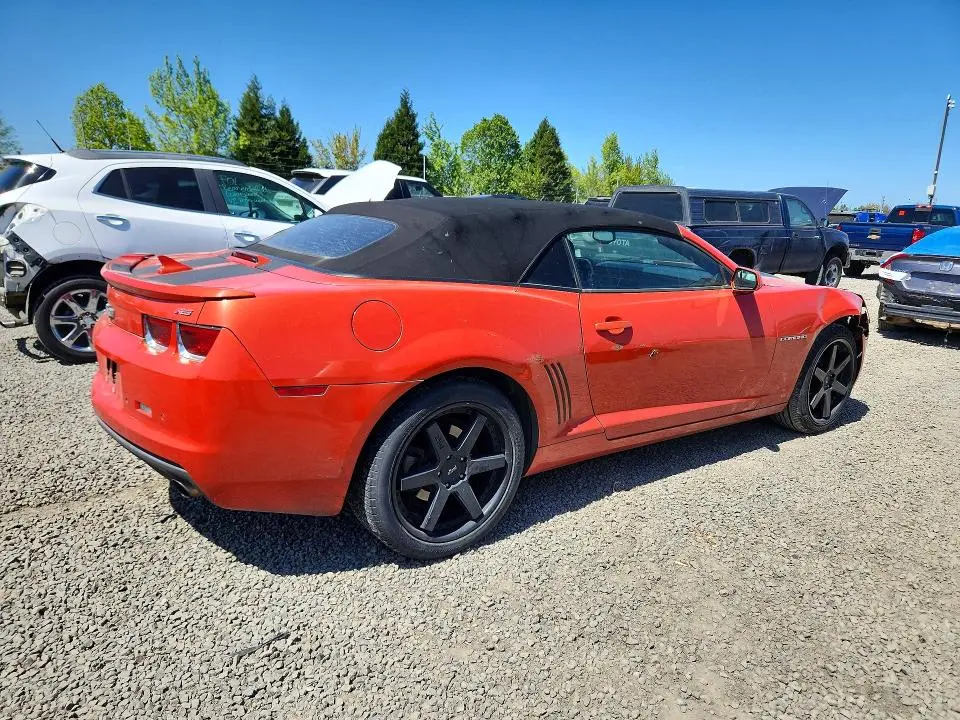 2011 CHEVROLET CAMARO LT  