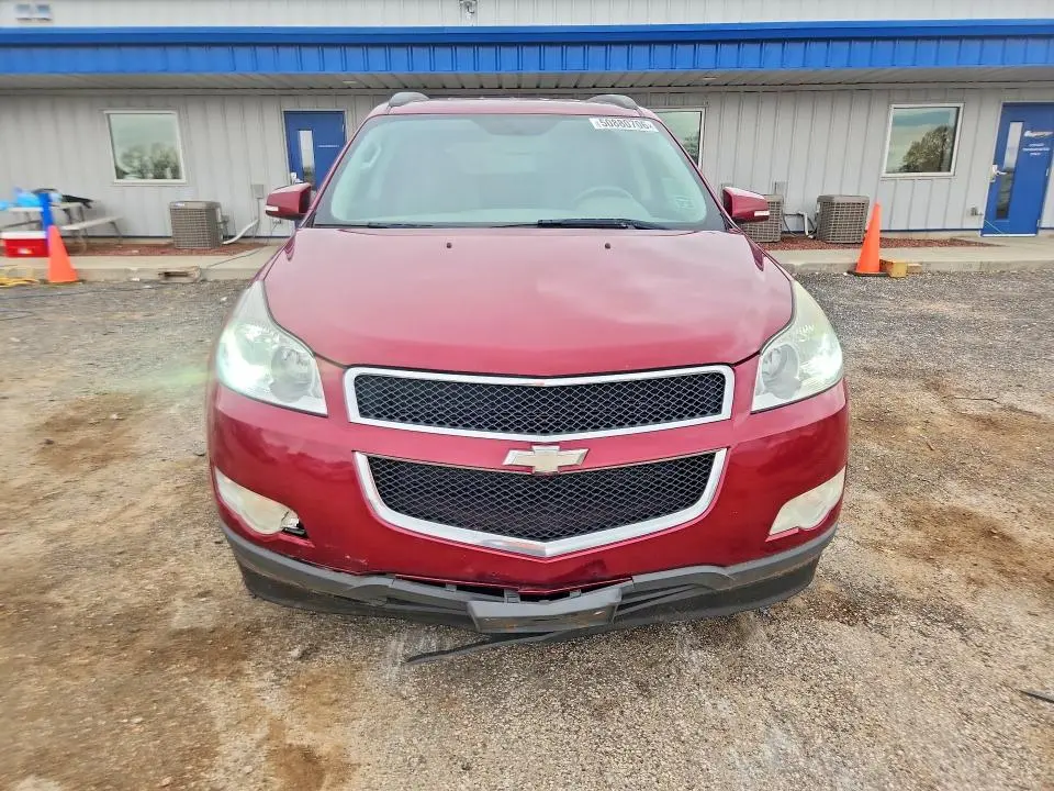 2010 CHEVROLET TRAVERSE LT  