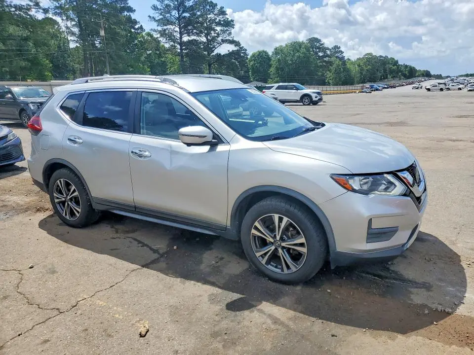 2019 NISSAN ROGUE SV  