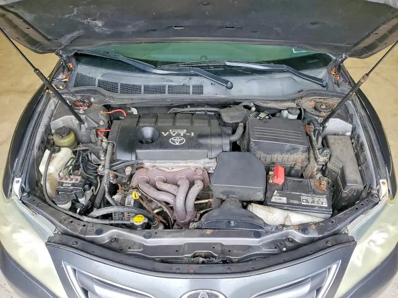 2010 TOYOTA CAMRY LE  