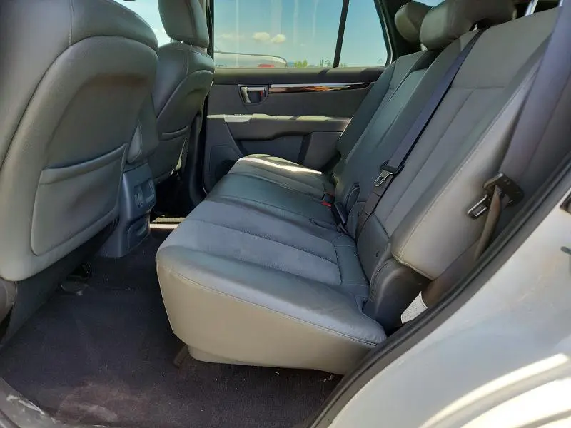 2012 HYUNDAI SANTA FE SE  